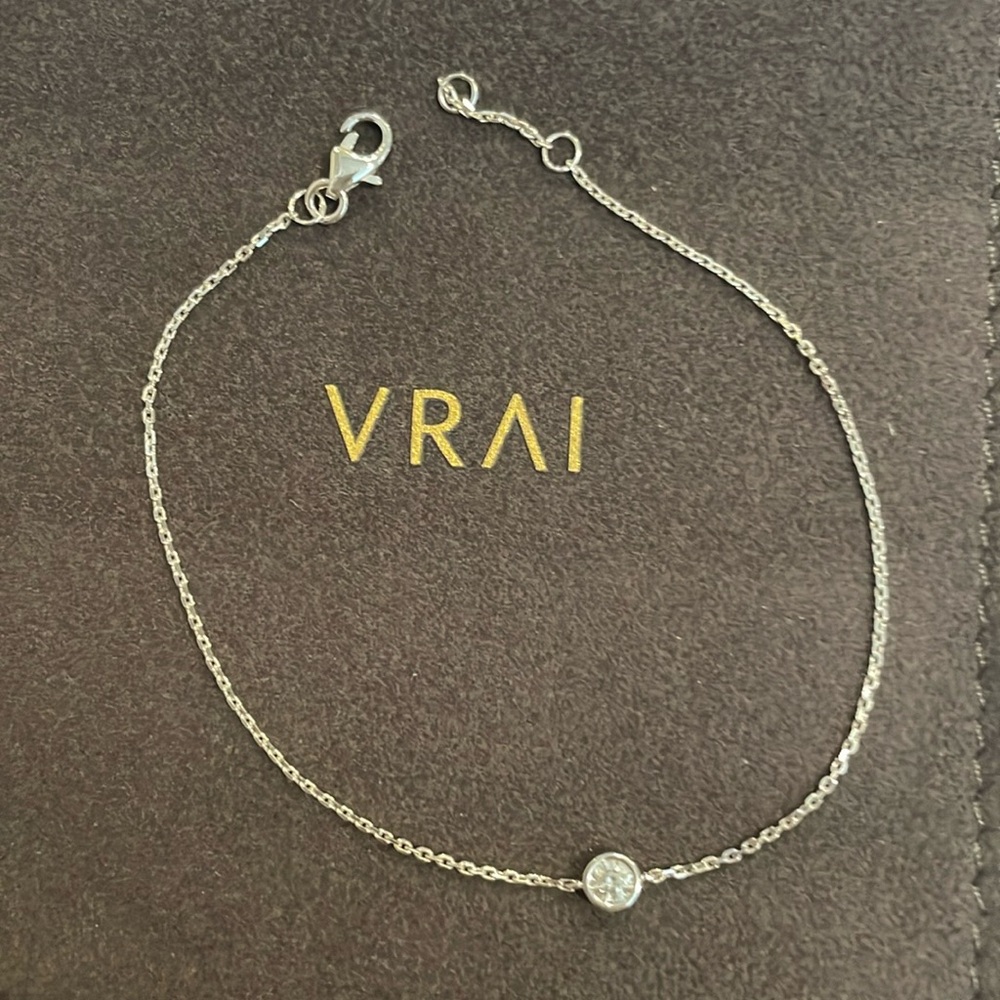 Vrai Bezel Solitaire Diamond Bracelet